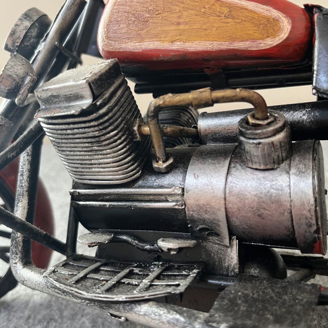 ブリキ製 ヴィンテージ風 バイク置物 インテリア レトロ 熊手 モーターサイクル