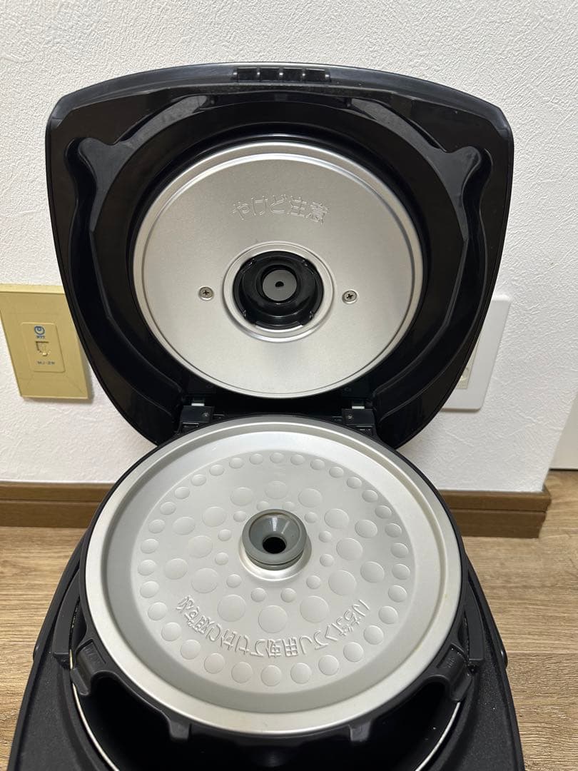 タイガーJKT-P180 炊飯器 IH炊飯ジャー 2020年製