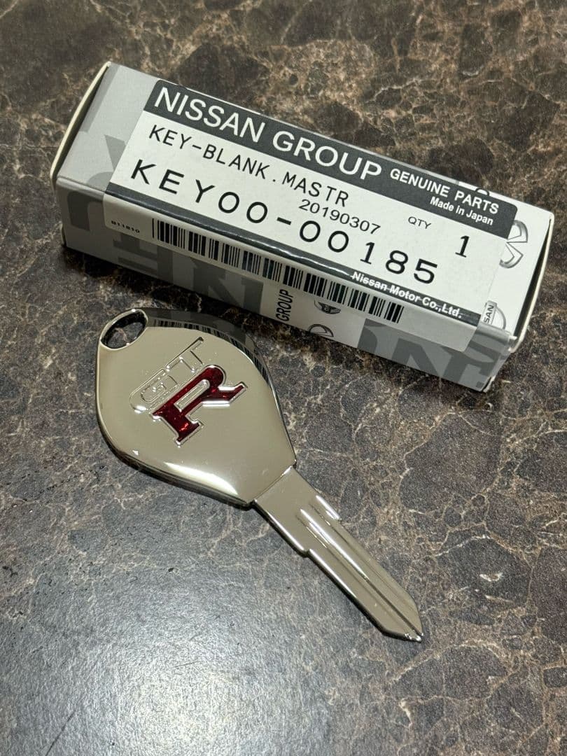 日産　GT-R　デザイン　ブランクキー