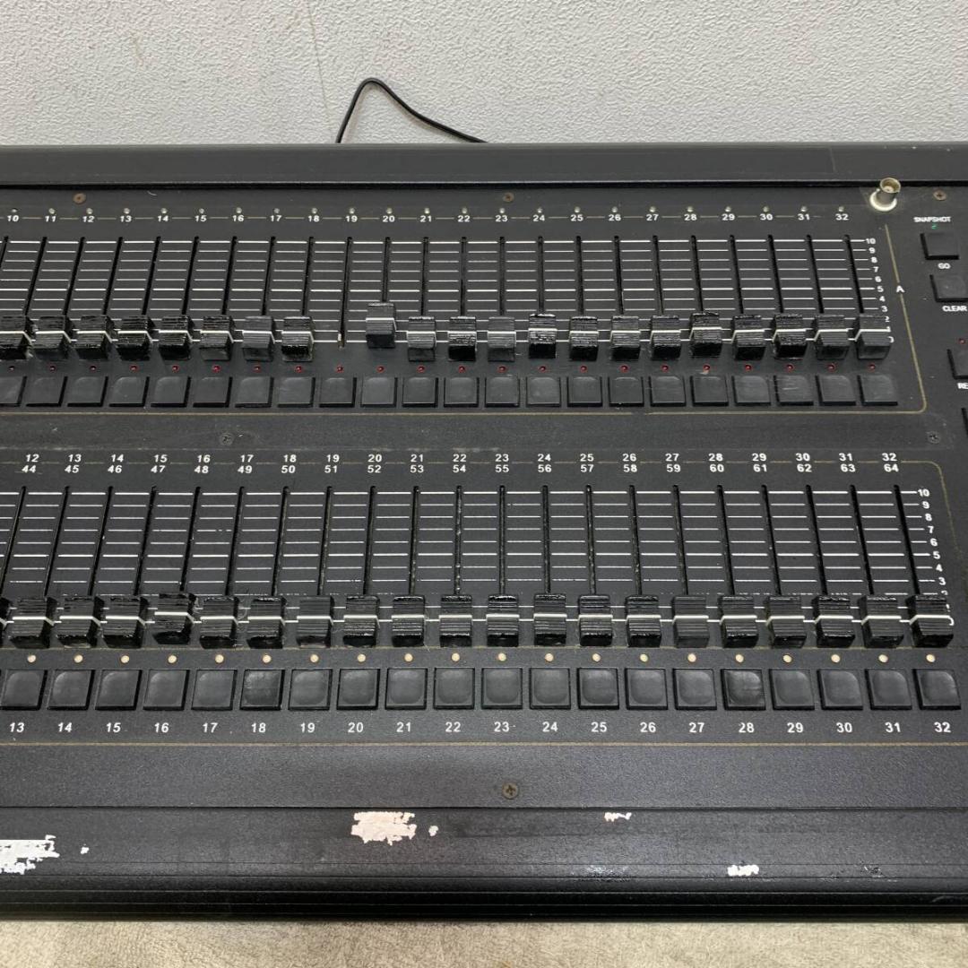 LEVITON MC7532　照明制御器　DMXコントローラー　XZ3948