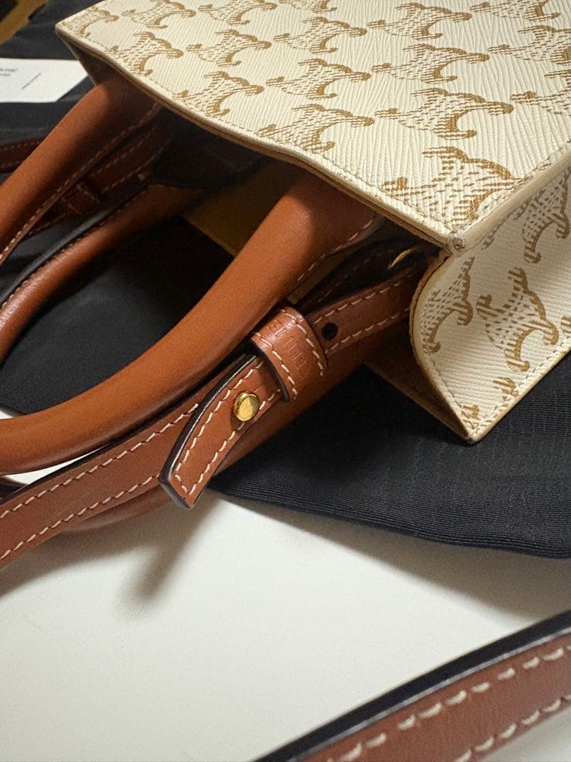 CELINE ミニ バーティカル トリオンフ キャンバス