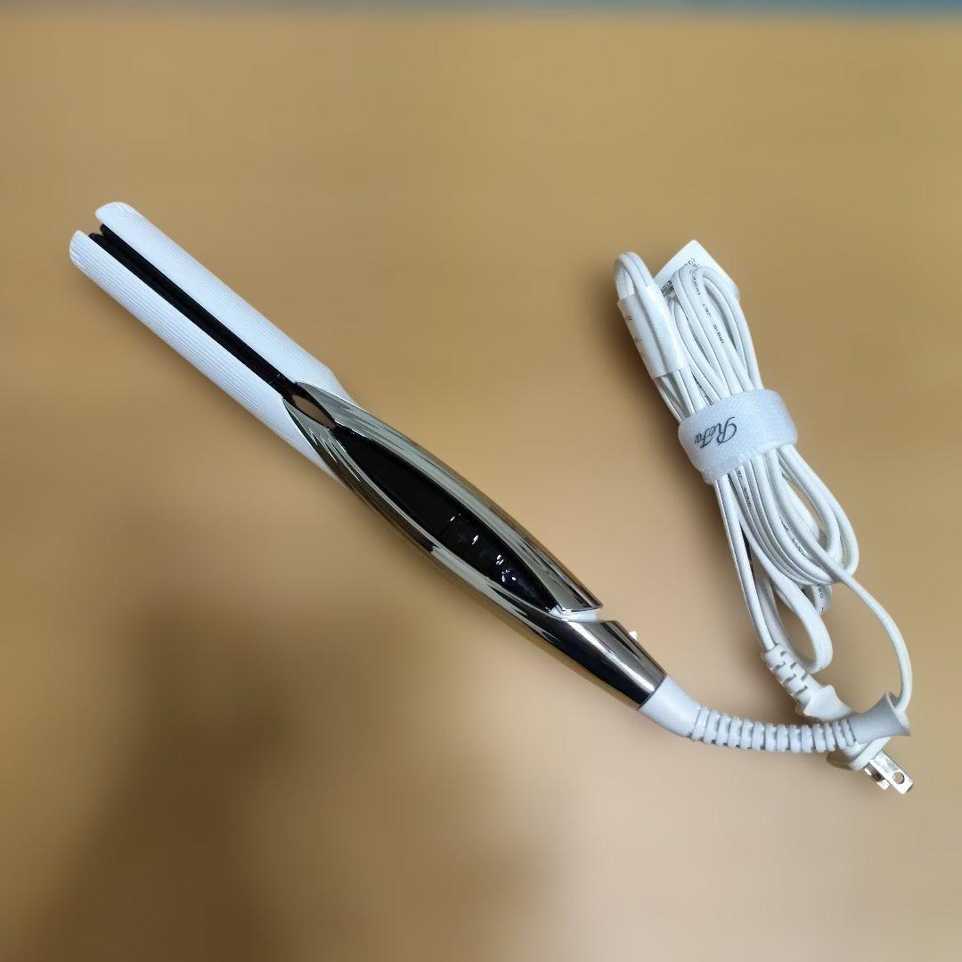 リファ　ビューテック ストレートアイロン ホワイト　美品