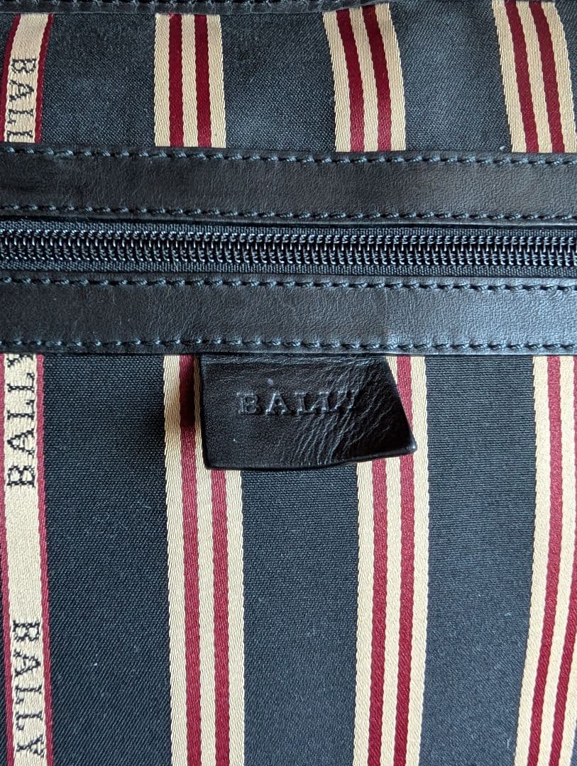 M*I様 BALLY ブラック レザー キャリーケース