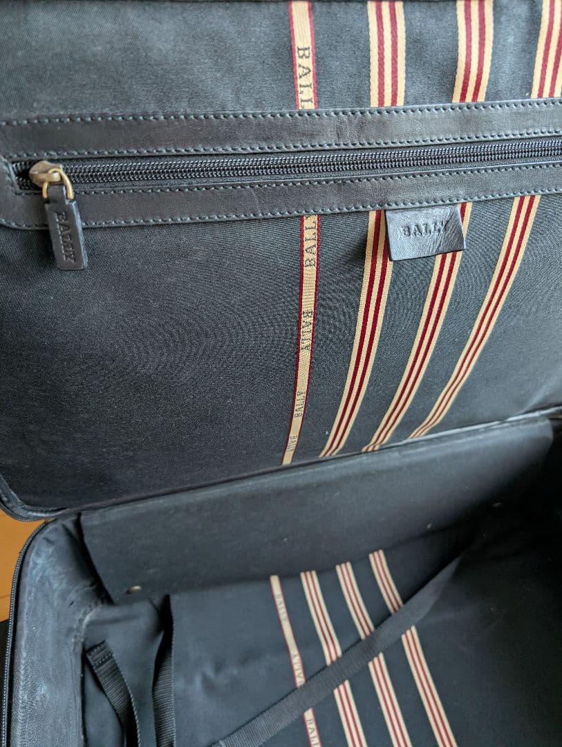 M*I様 BALLY ブラック レザー キャリーケース