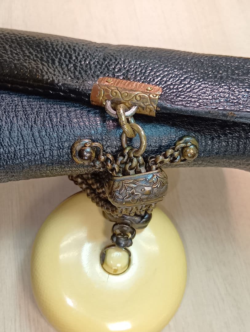 龍前金具／煙草入れ／極上美品饅頭根付／在銘菊川