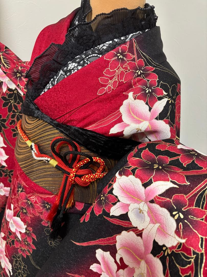 美品　正絹振袖フルセット　銀通し　黒地　花柄　鈴ガード付き　成人式