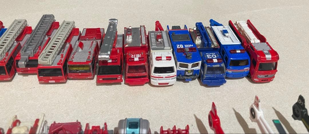 トミカ消防車系　ミニカーまとめ売り43台セット