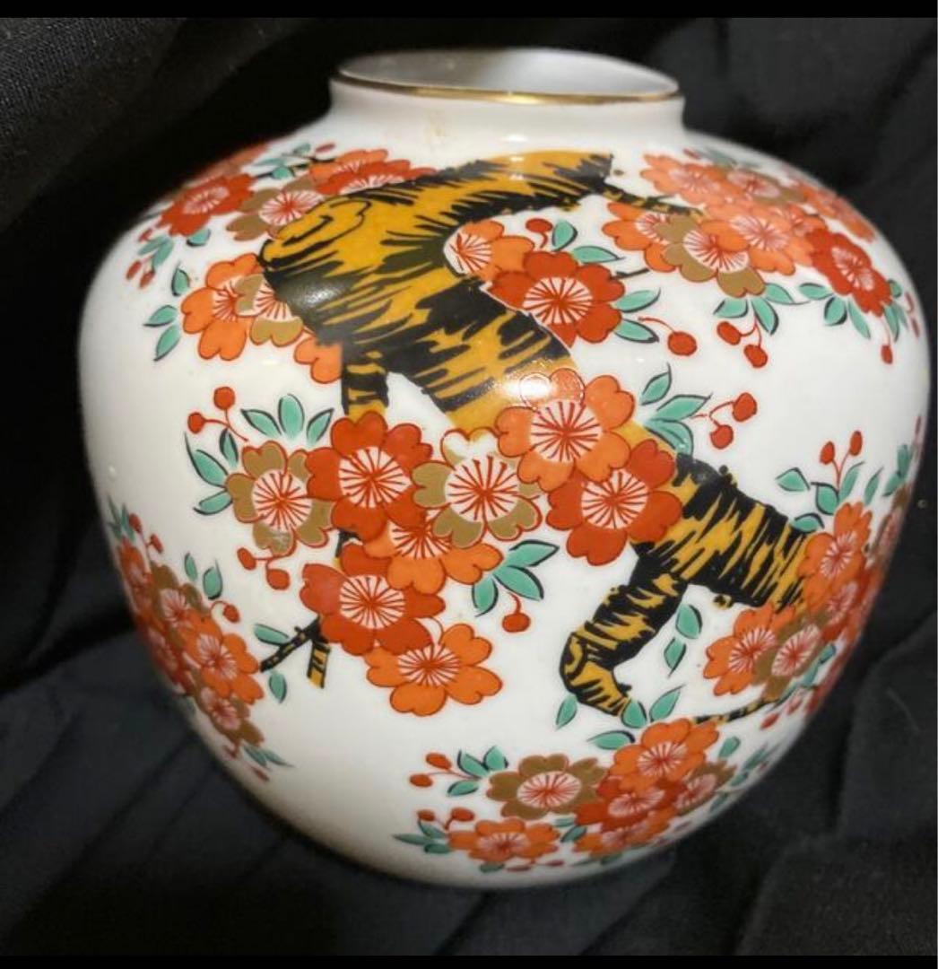 ★１点物希少アンティーク有田焼花器(哲山)花瓶花生備前焼信楽焼　瀬戸焼　九谷焼