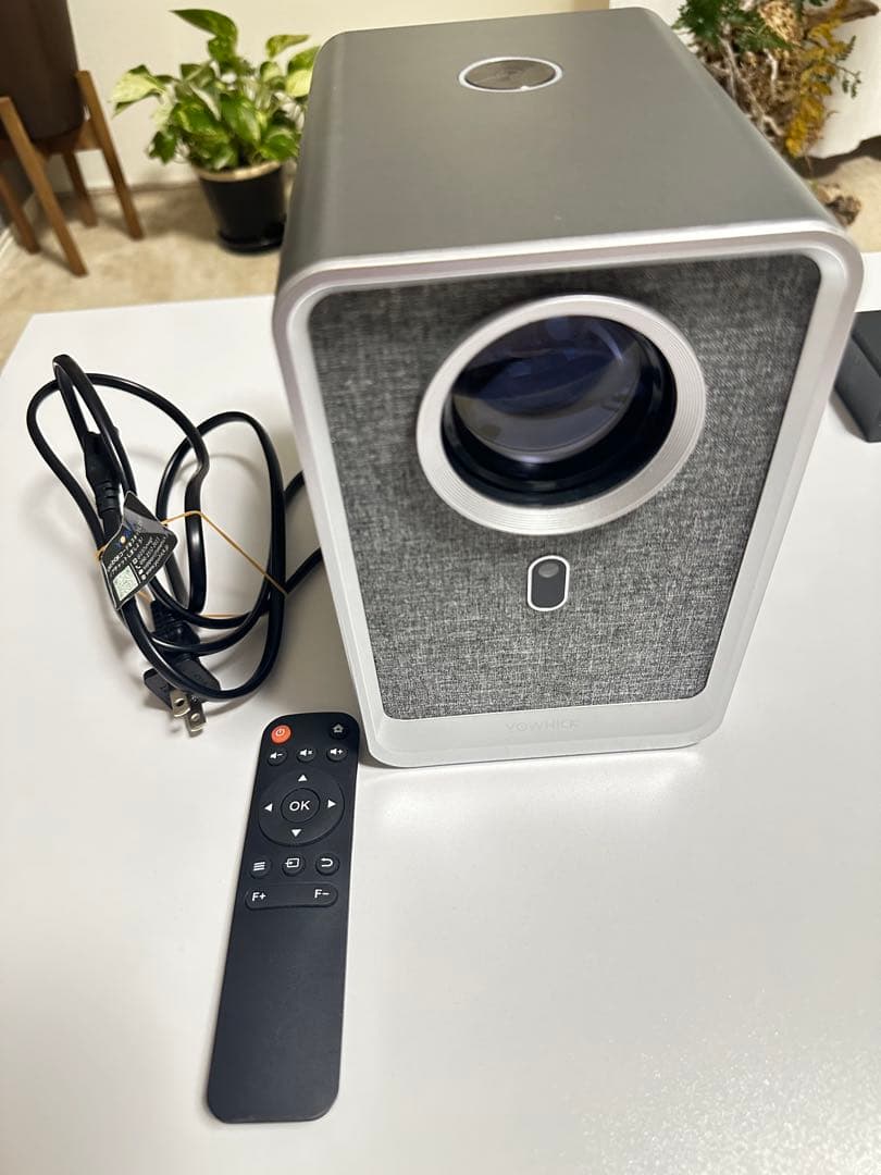 Nintendo Switch 本体+ソフト+プロジェクター