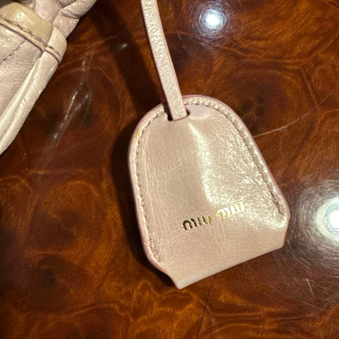 専用品MIUMIU マテラッセ　プリーツデザイン ピンク ハンドバック