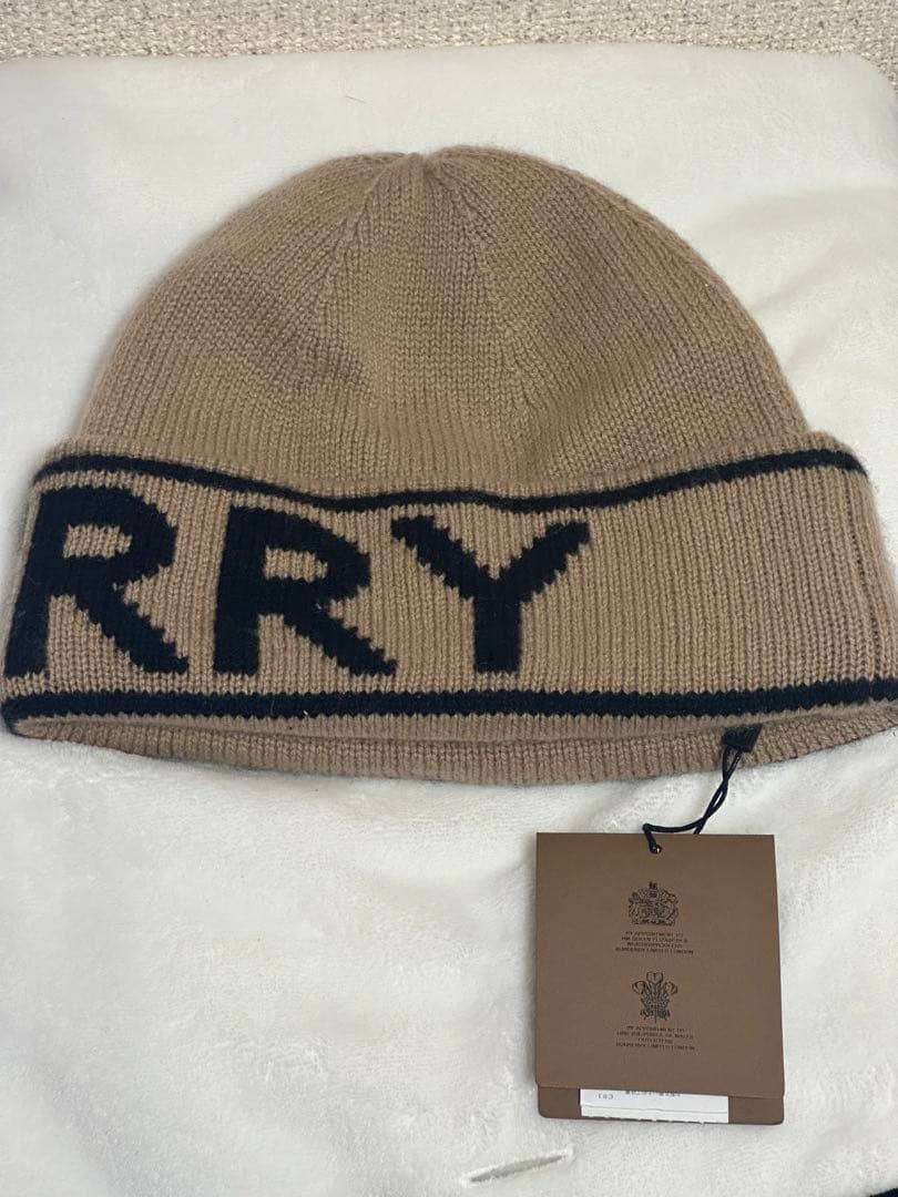 BURBERRY ロゴ入りニット帽 ベージュ