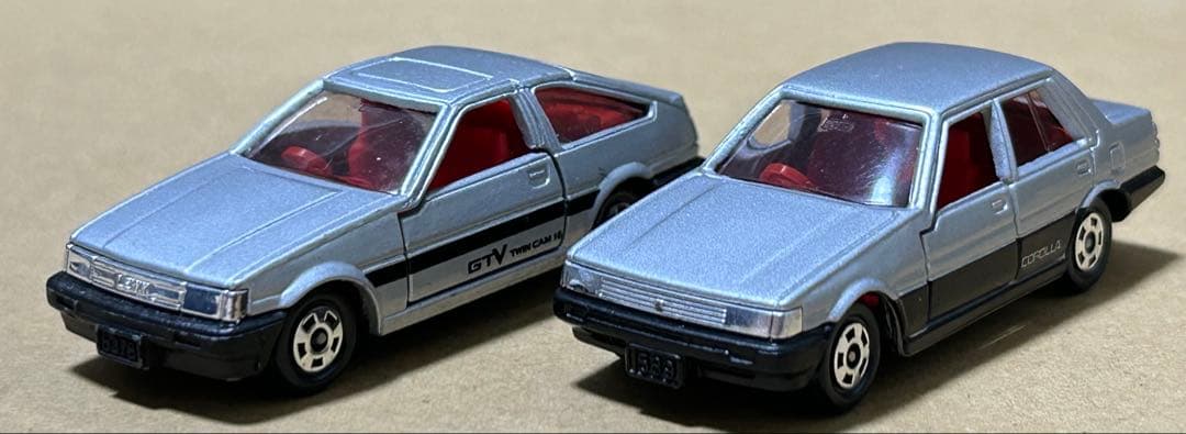 トミカ トヨタ カローラ4ドアセダン カローラレビン 2台セット