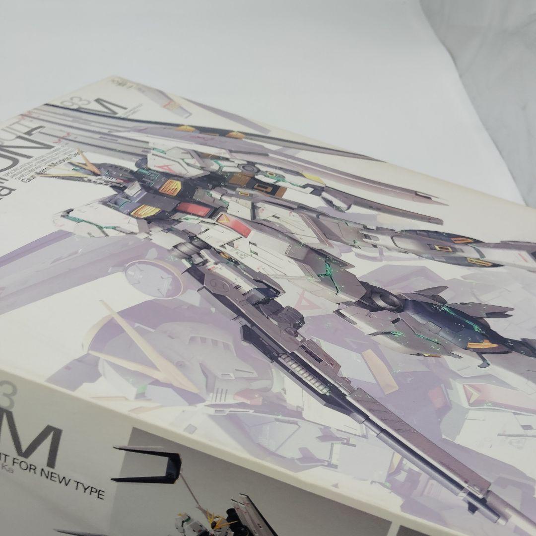 バンダイ MG RX-93 νガンダム Ver.Ka 1/100