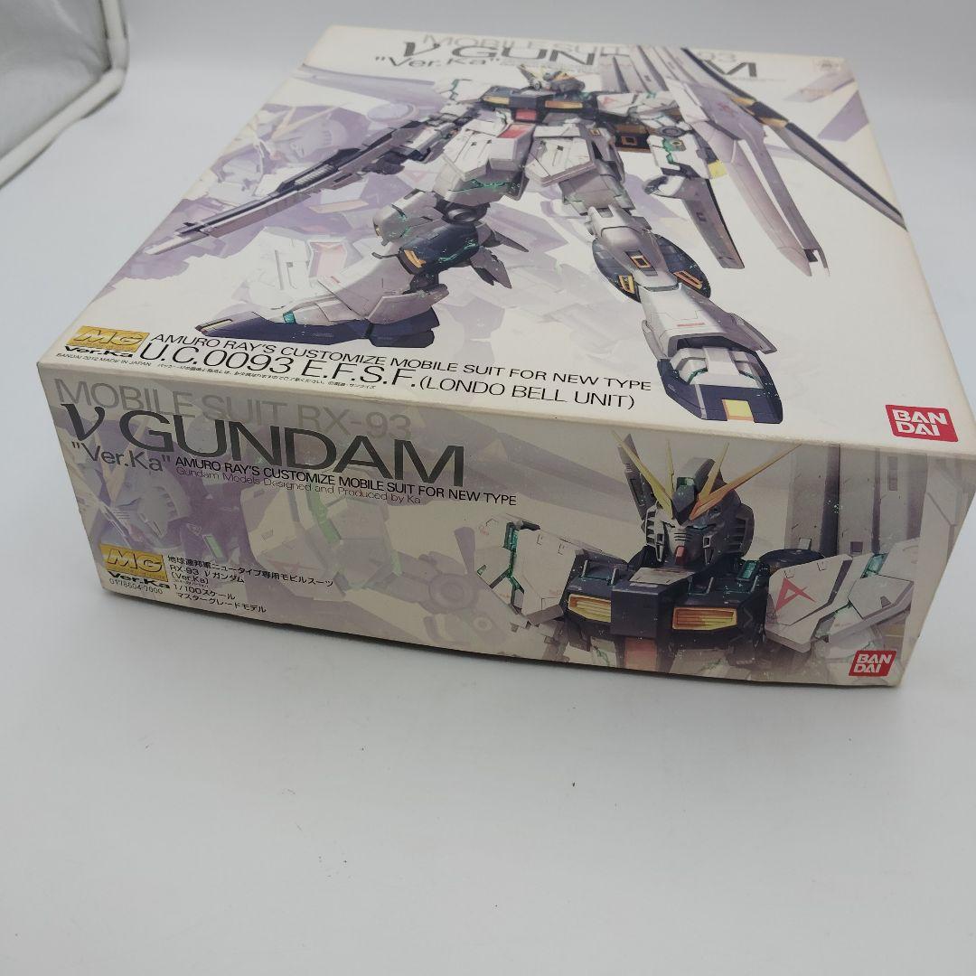 バンダイ MG RX-93 νガンダム Ver.Ka 1/100