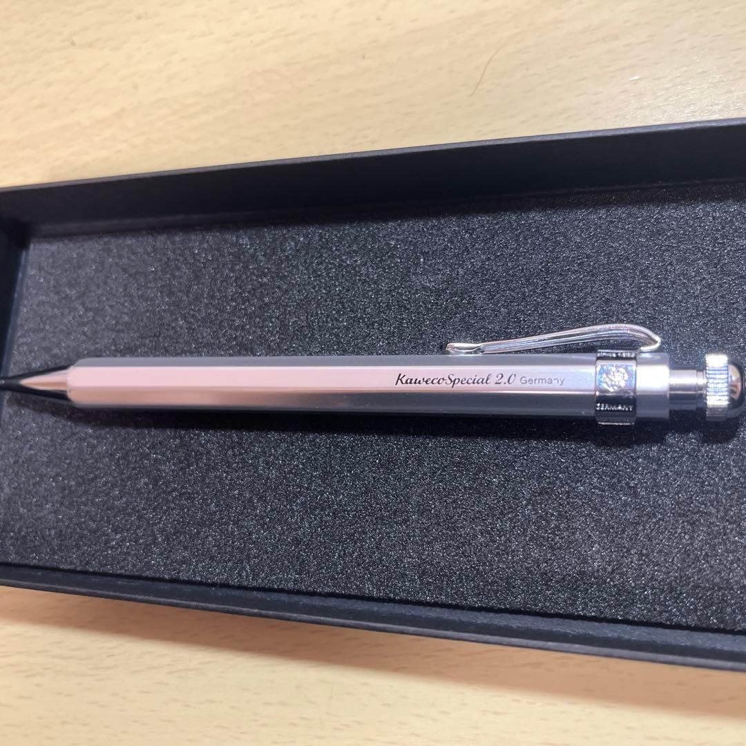 カヴェコスペシャル　シャイニーシルバー　2.0ミリ 廃番　クリップ付き