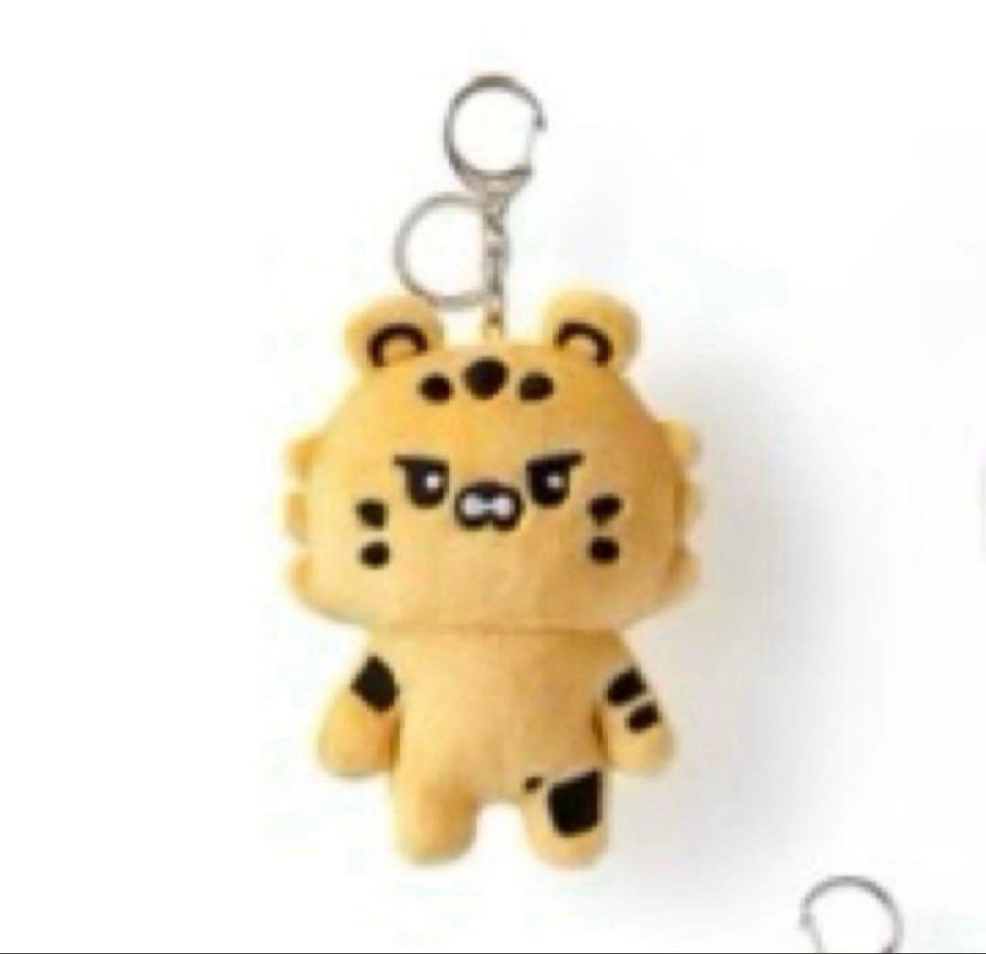 ルセラフィム チェウォン HOT ポップアップ 限定 キーホルダー