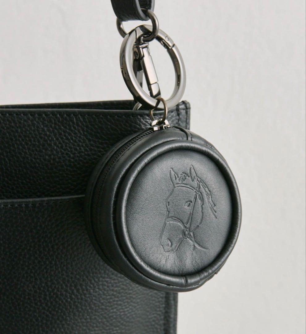 型押しポーチ、ショルダーベルト２点おまとめ　【福袋】イアパピヨネ