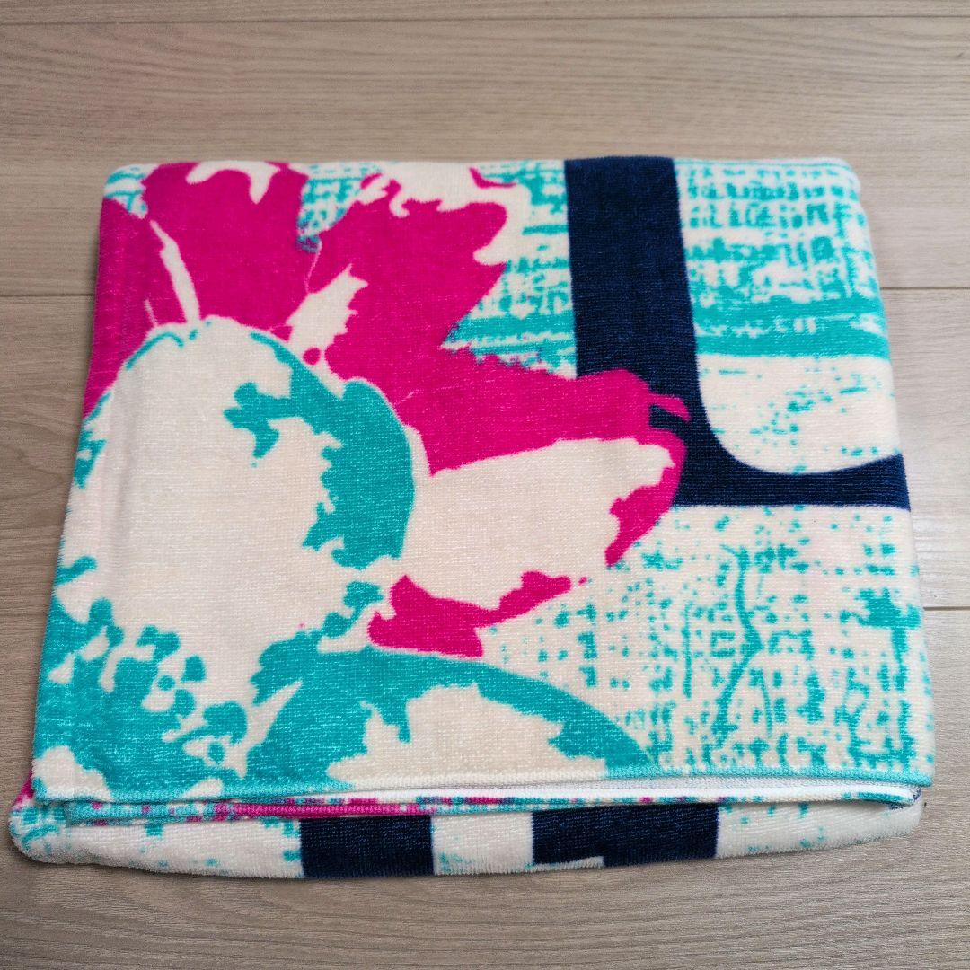 西野カナ ビッグタオル Just LOVE 当選品