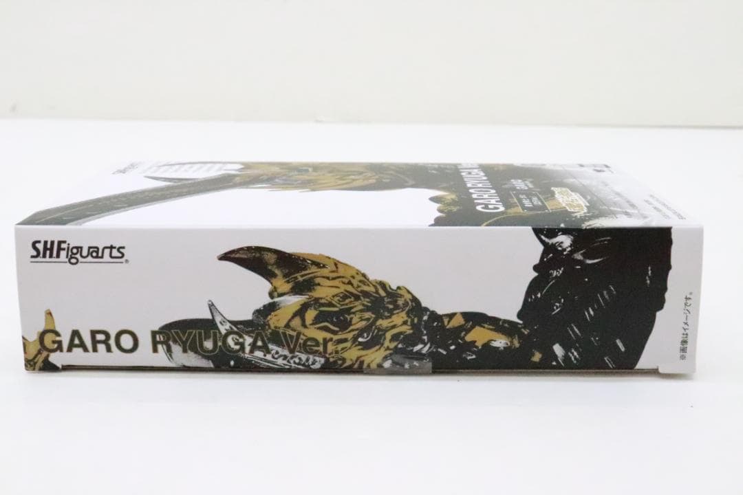 S.H.フィギュアーツ 黄金騎士 ガロ 流牙Ver. 30-JD1117-10