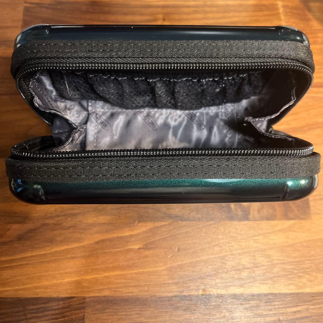 【Rimowa】キャセパシフィック航空ポーチ ヴライトグリーン