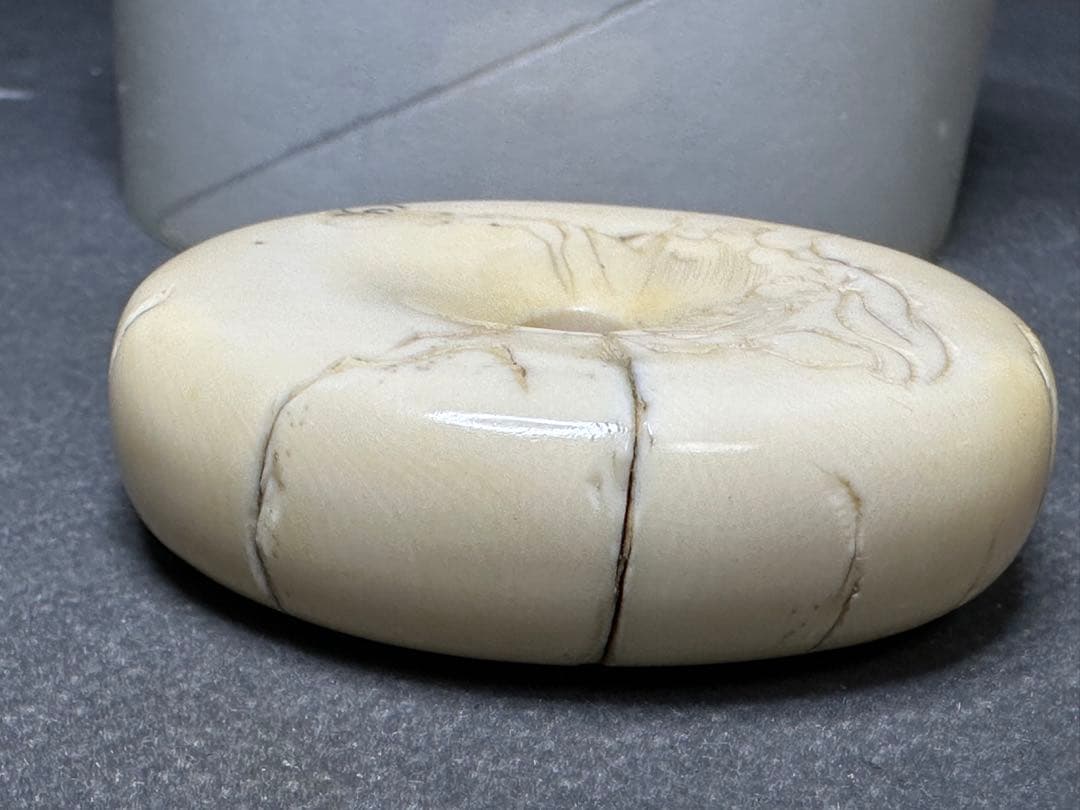 極上　根付　饅頭　天然素材　アンティーク　和彫　置物　骨董　飾り物　古美術品