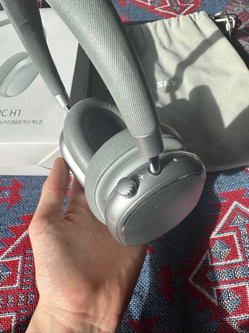 sky ワイヤレスヘッドホン