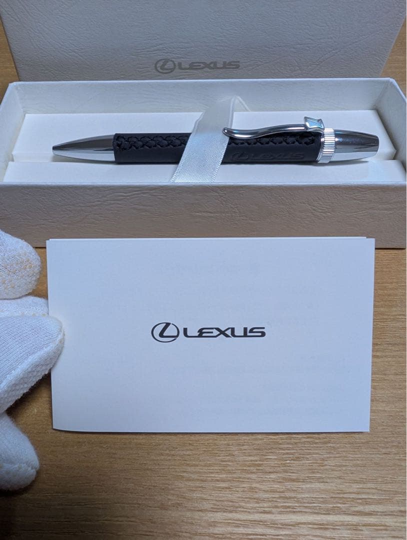 ＊お値下げ＊【未使用品】LEXUSコレクション「ボールペン(レザー)」