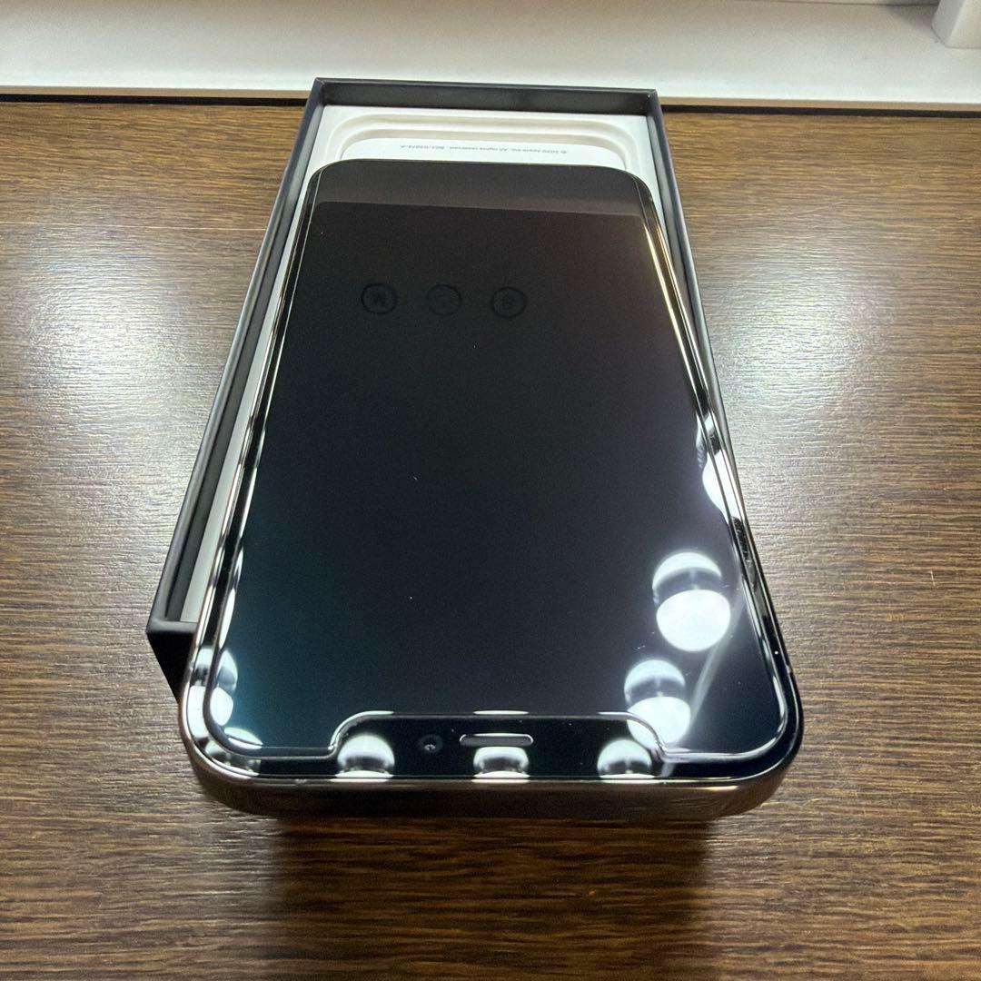 超美品　iPhone12Pro 128㎇