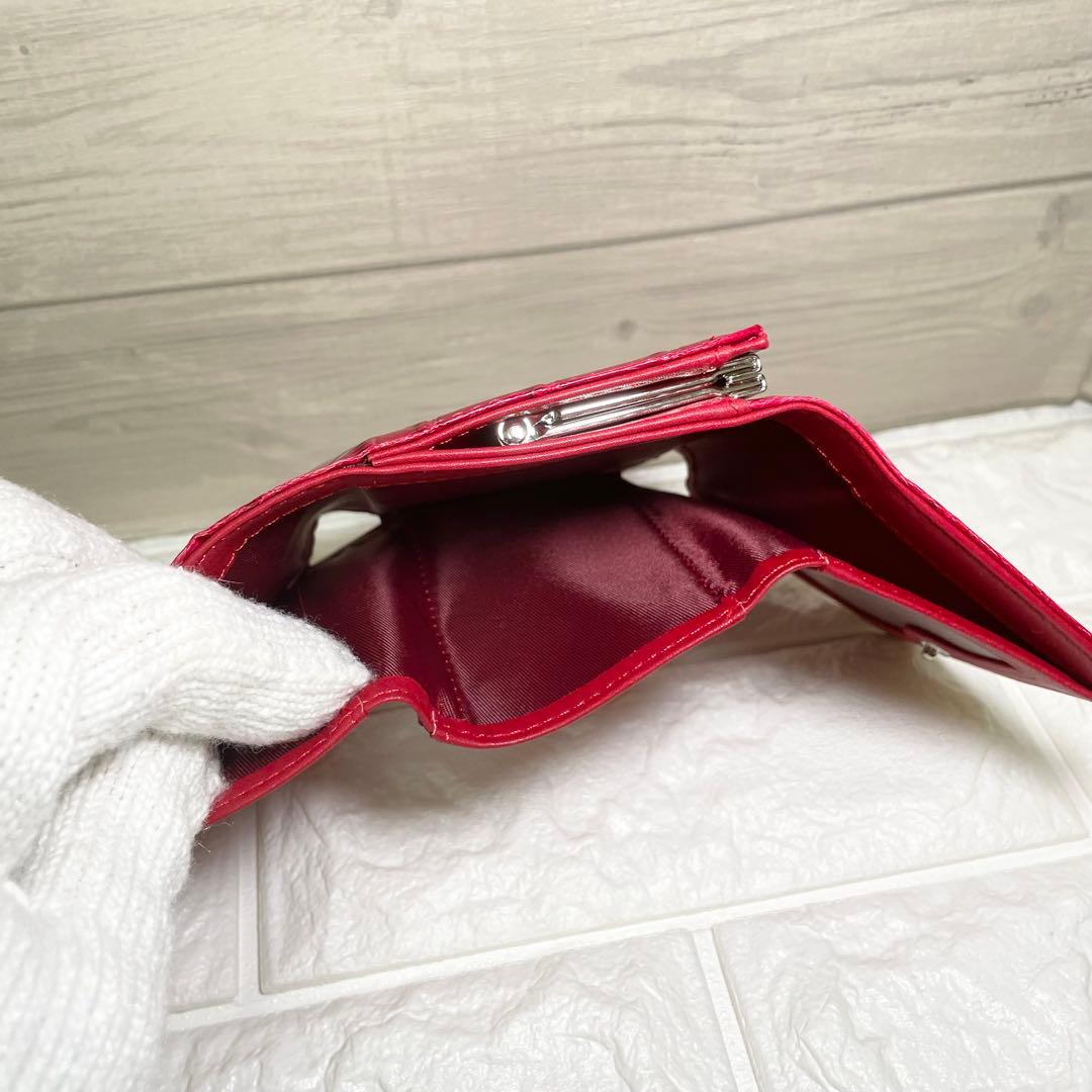 【新品・未使用】Vivienne Westwood 三つ折り財布 　レッド