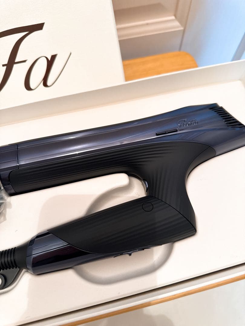 【開封のみ】リファビューテック ドライヤー S+