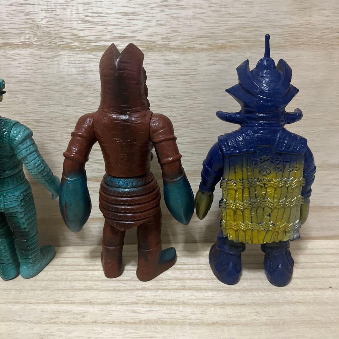 ポピー怪獣足製11体ソフビ