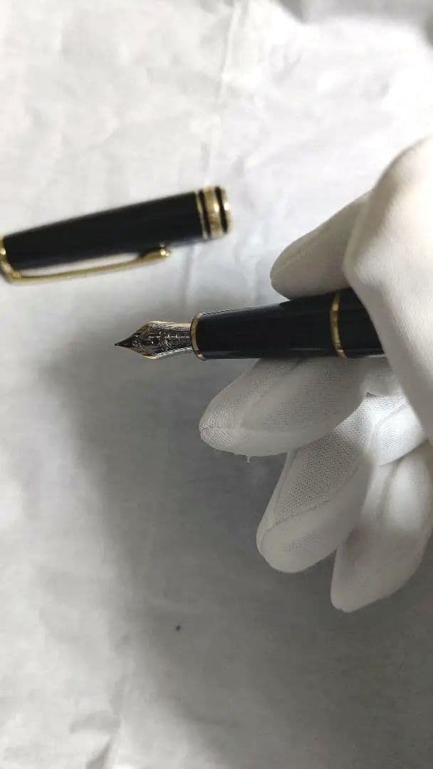 (美品)モンブラン 万年筆 マイスター シュテュック　♯144 EF 極細