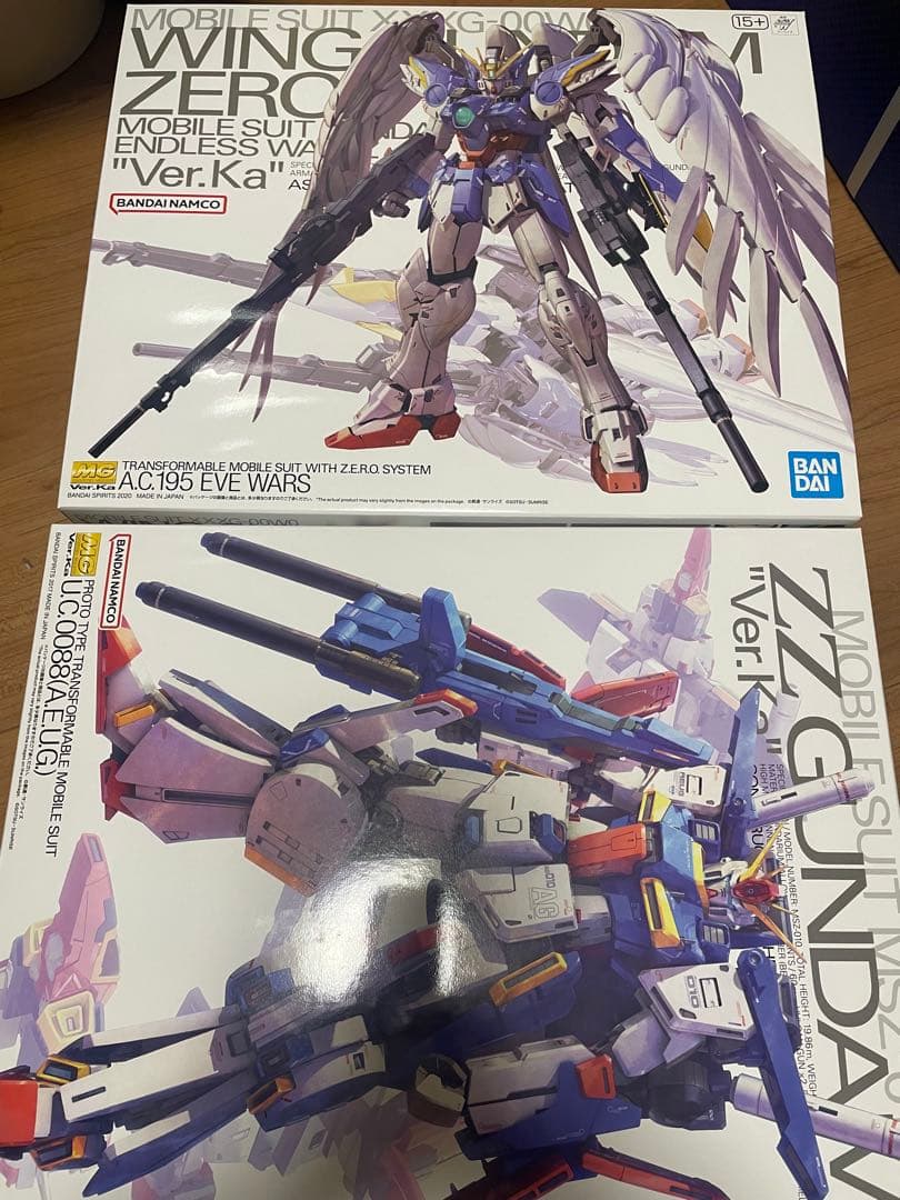 ウイングガンダムゼロ（EW版）とZZガンダム（Ver.Ka）セット