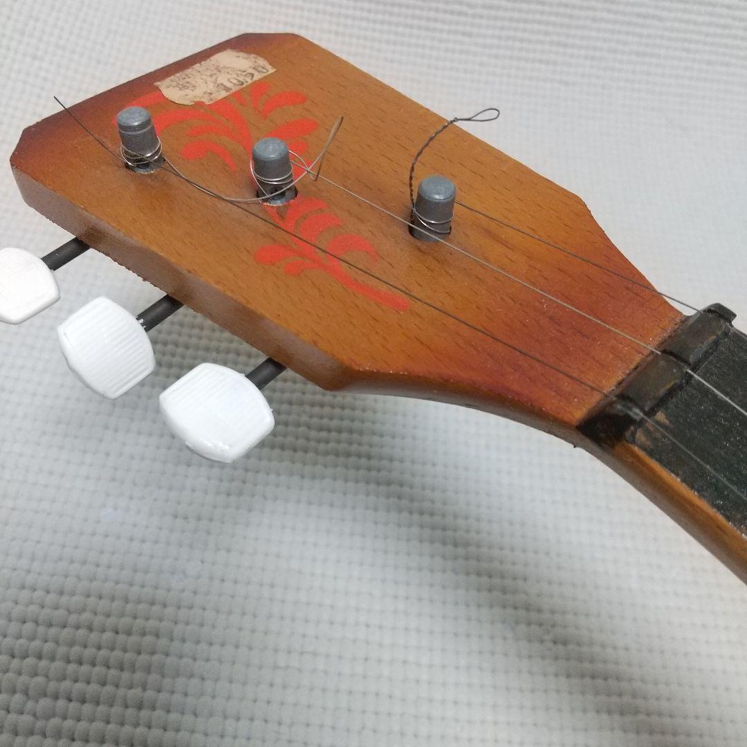 音がよく響く♪ロシア民族楽器『バラライカ』美しい木目と艶♪アンティーク