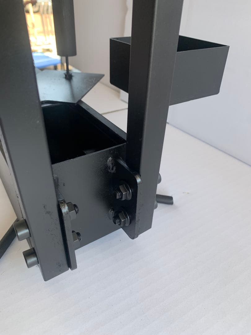 廃油ストーブ　高品質・高効率 ロケットストーブ　オイルタンク付き