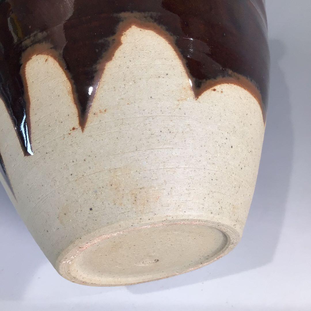 Ｐ２０５　水指　『阿漕窯造』『蘆瀑写水指』　共箱　茶道具