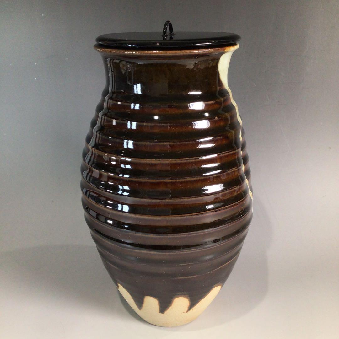 Ｐ２０５　水指　『阿漕窯造』『蘆瀑写水指』　共箱　茶道具