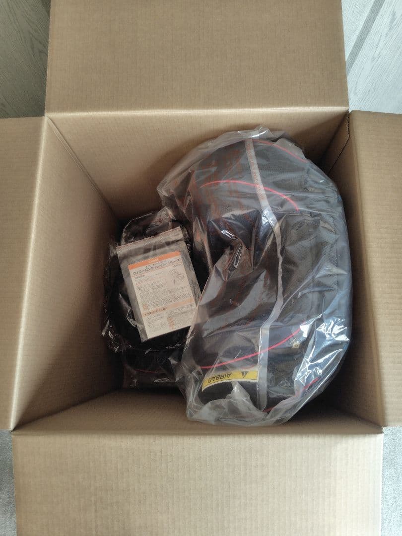 コンビ チャイルドシート／ウィゴーロング ムーバー〈1日のみ使用！美品！〉