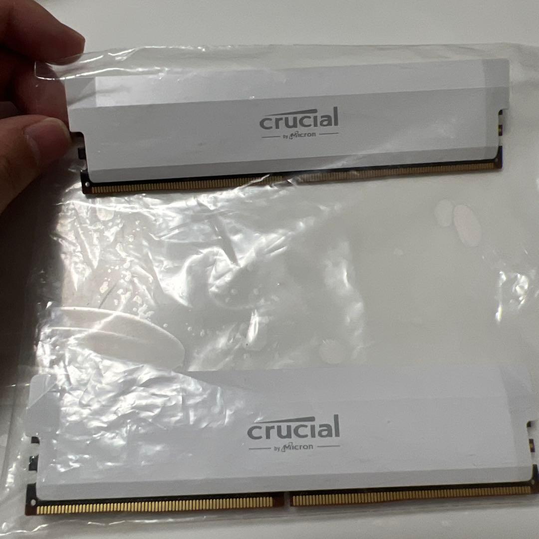 Crucial DDR5 Pro 16GB 6400MHz メモリ