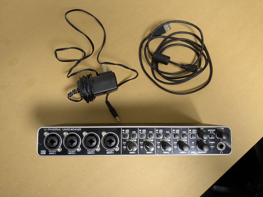 BEHRINGER ベリンガー UMC404HD