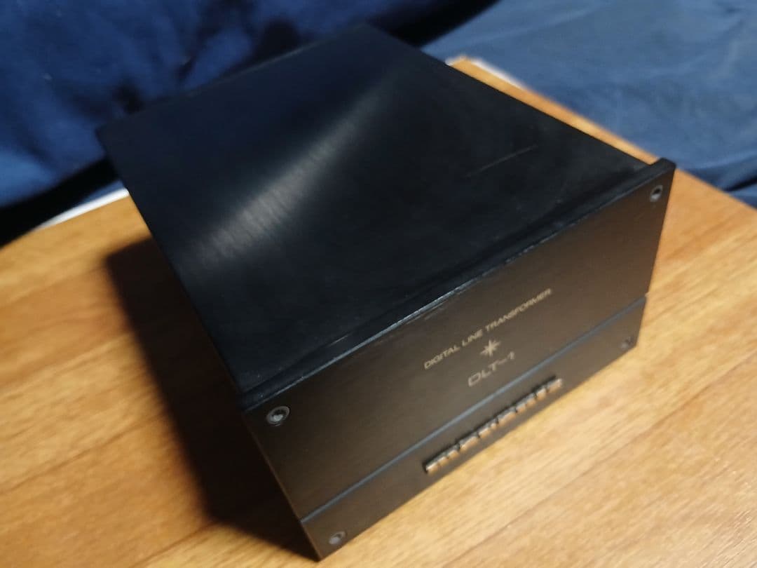 マランツ DLT-1 (デジタルライントランスフォーマー)