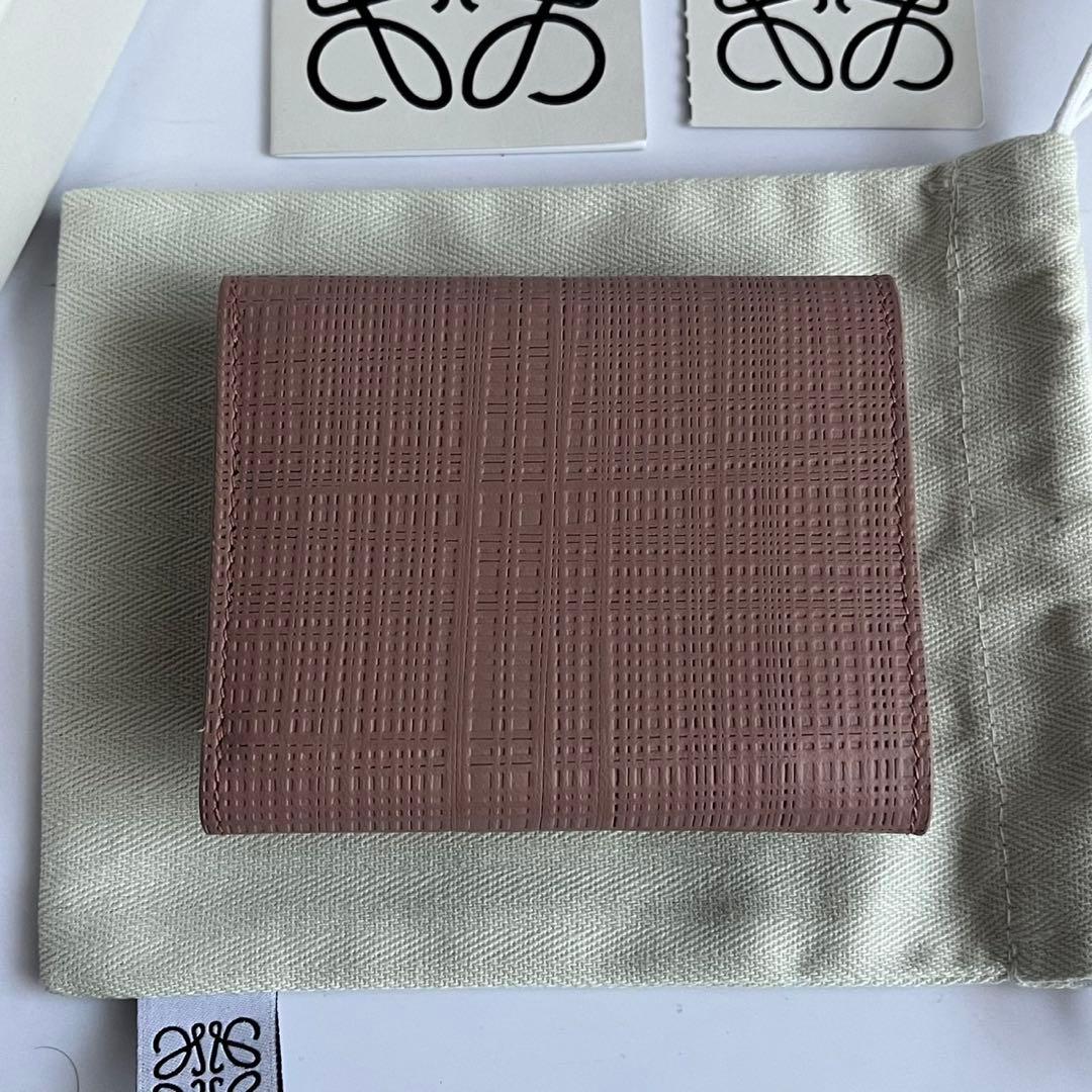 ✨未使用保管品✨　LOEWE コンパクトウォレット　ミニ財布　レザー　ピンク