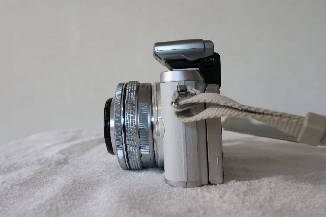 OLYMPUS PEN E-PL8 ダブルズームキット