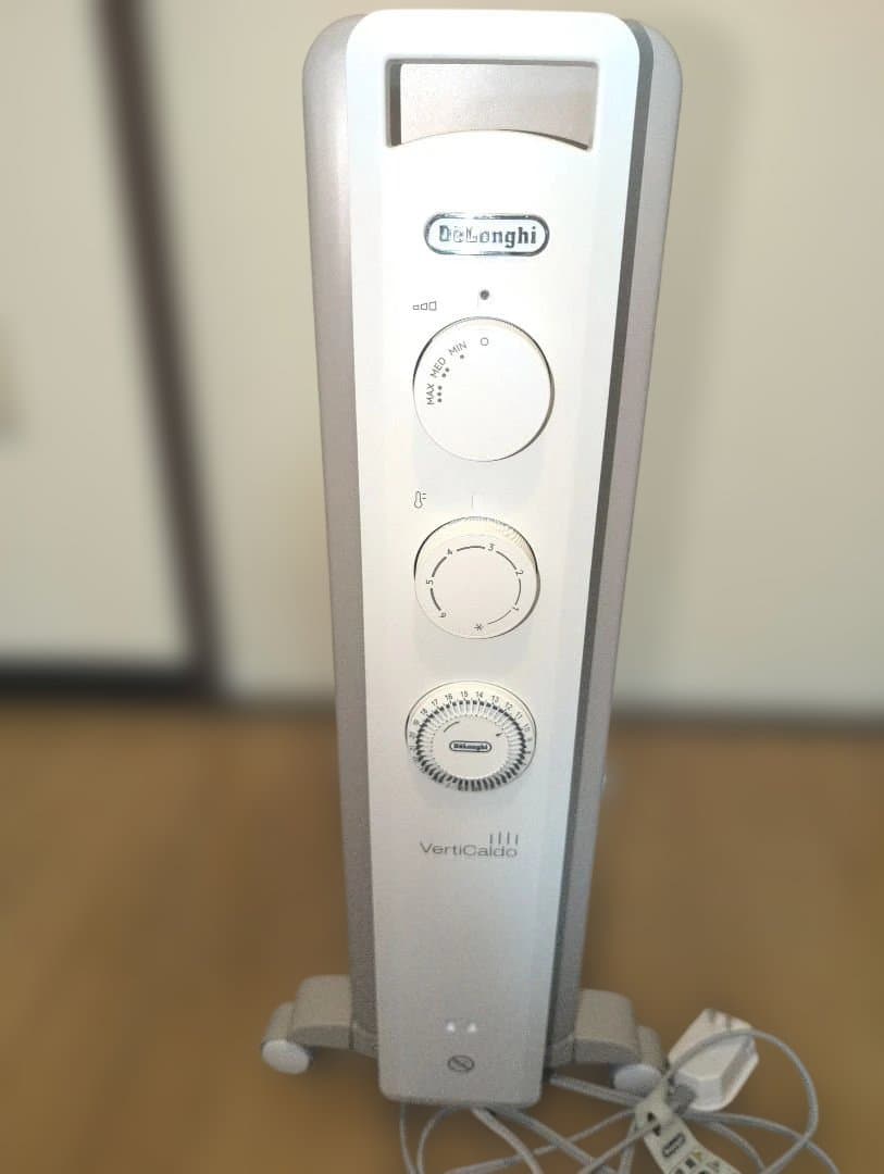 デロンギ　ヴェルディカルド　オイルヒーター　RHJ21F0812 ホワイト