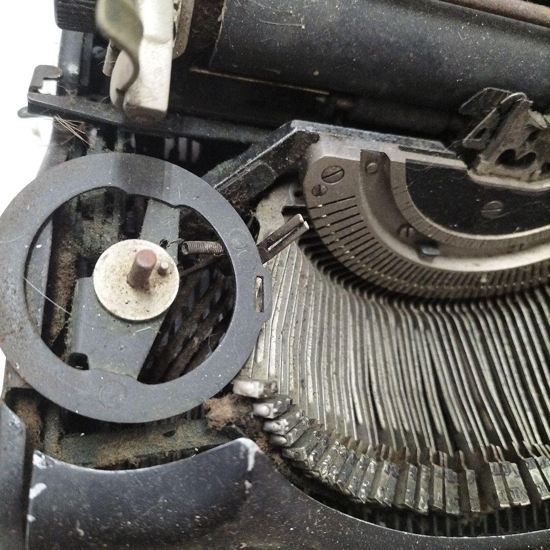 アンティーク　タイプライター　UNDERWOOD PORTABLE