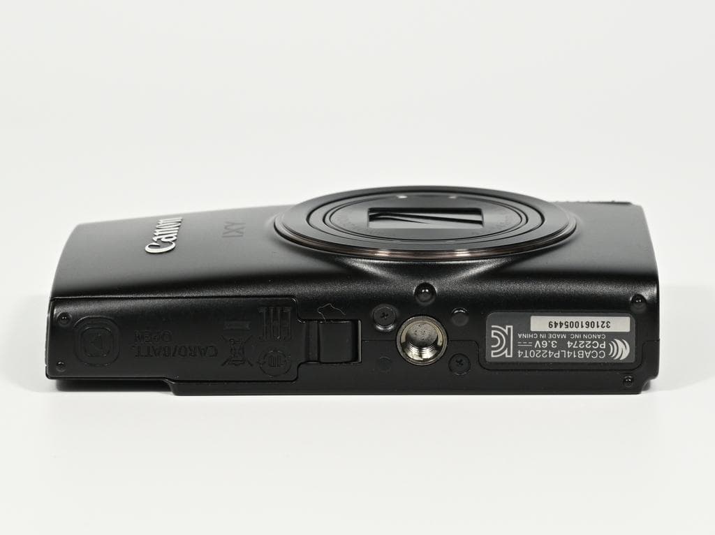 【美品】 キヤノン　Canon IXY 650 ブラック