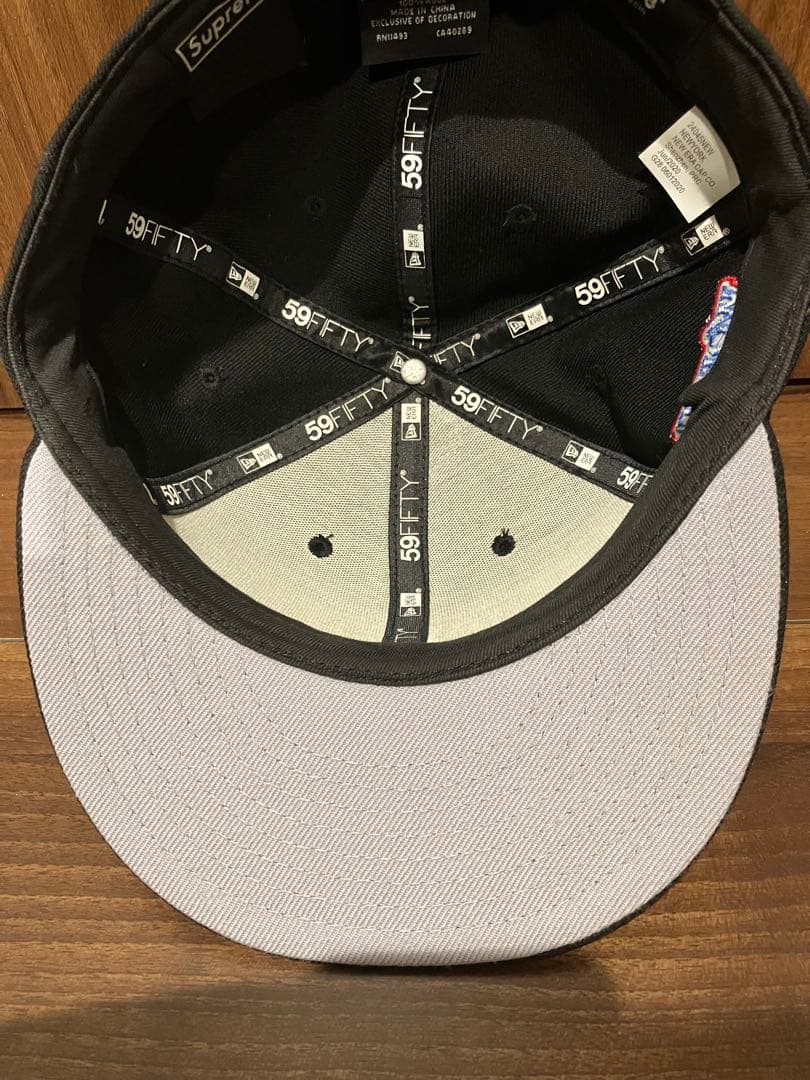 シュプリーム　20FW ニューエラ キャップ