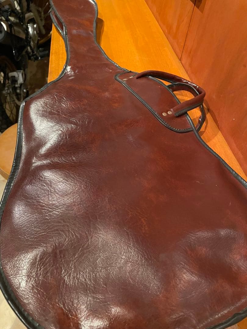 ミディアムスケール　Fender ストラトキャスター ホワイト