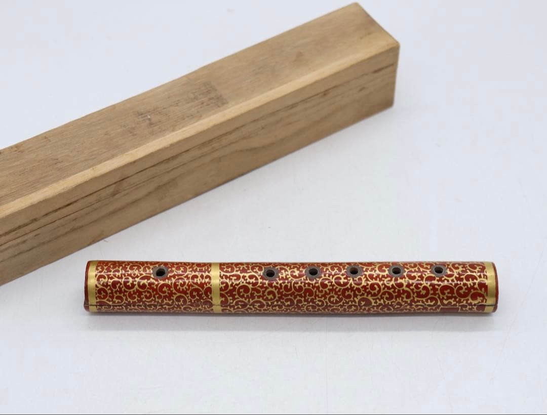 赤絵　金彩唐草紋　笛型お香立　在銘　木箱入　送料込み250618