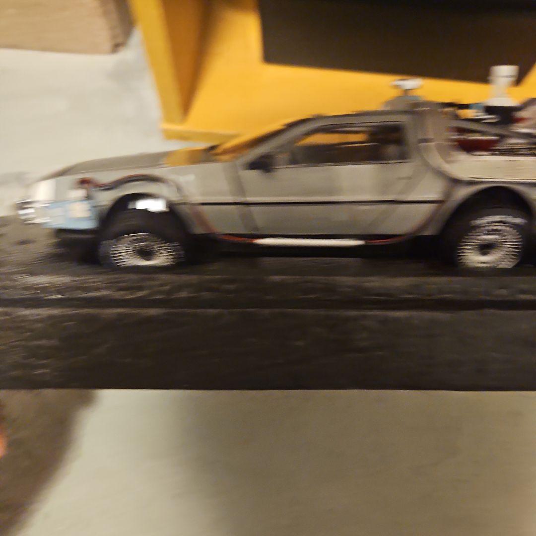 1/18 ホットウィール バックトゥザフューチャー